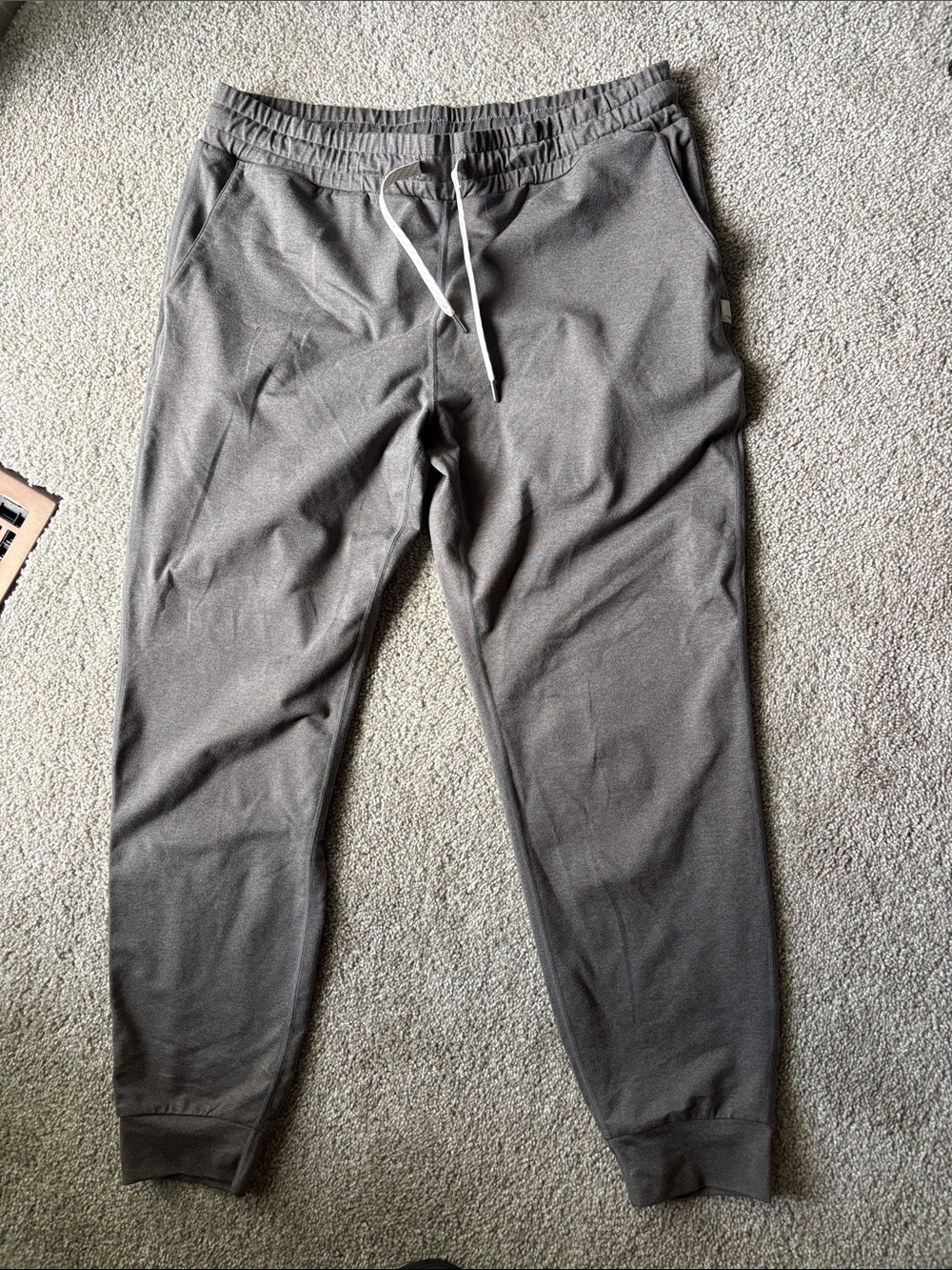 Vuori Brown Gray Halo Jogger Pants - Elastic Waist Drawstring